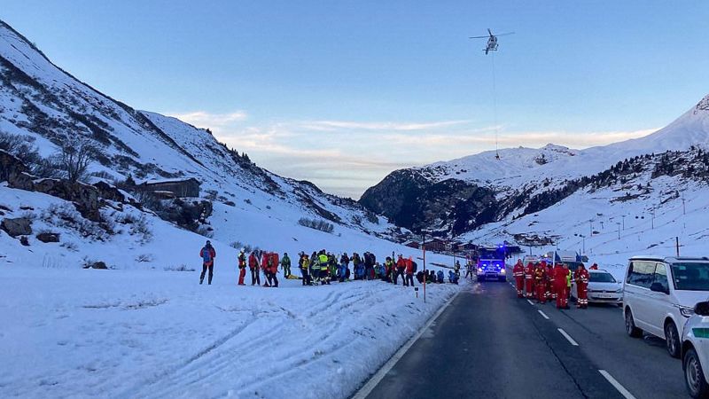 All 10 people feared missing in Austria avalanche found alive