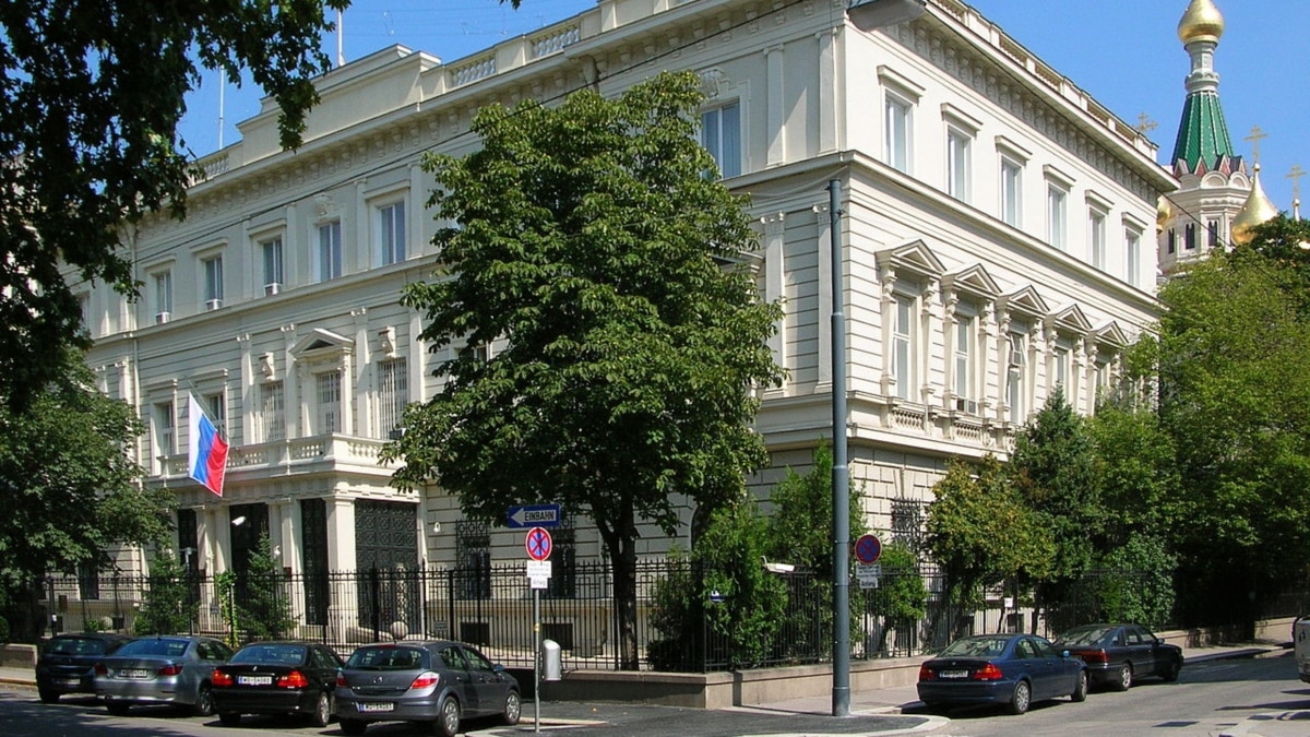 Austria Expels Four Russian Diplomats